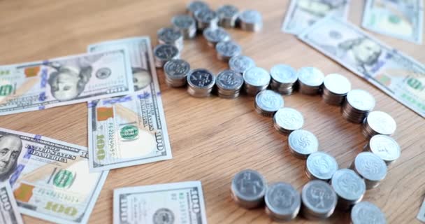 Dollar Bills Stacks Coins Shape Dollar Sign Table Investments Exchange — Αρχείο Βίντεο