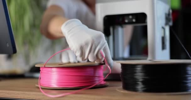 Engineer Gloves Holds Pink Plastic Printers Production Plastic Parts — ストック動画
