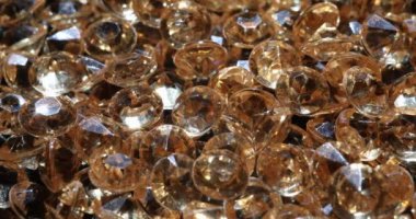 Kahverengi elmasların berraklığı ve rengi, Mücevher arka plan kavramı