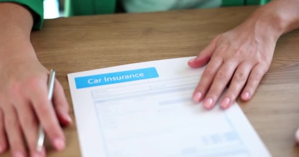Woman Agent Driver Handing Car Insurance Form Car Insurance Concept — Stockvideo