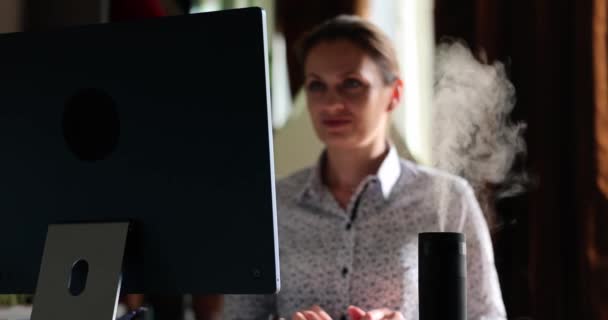 Humidifier Desktop Working Woman Businesswoman Manager Secretary Enjoying Scent Aromatherapy — Stockvideo