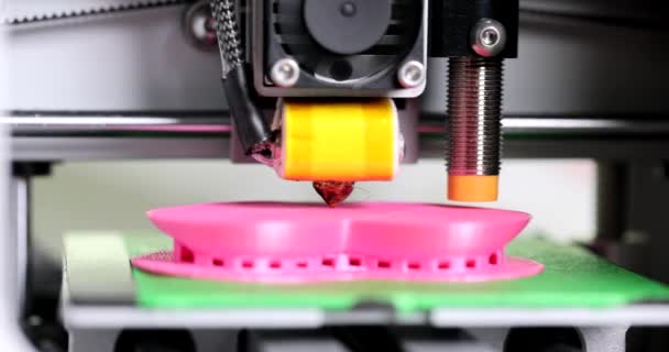 Printing Pink Heart Industrial Revolution Basics Modeling Printing Concept — Vídeos de Stock