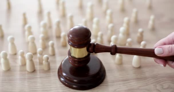 Tribunal Derecho Civil Multitud Personas Mazo Juez Protección Los Derechos — Vídeo de stock