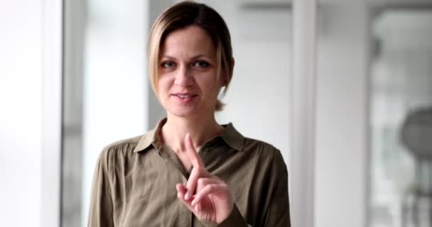 Portrait Serious Smiling Woman Waving Forefinger Negative Answer Sign Prohibition — Vídeo de Stock