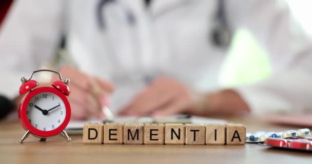 Word Dementia Wooden Cubes Alarm Clock Clinic Movie Slow Motion — Video Stock