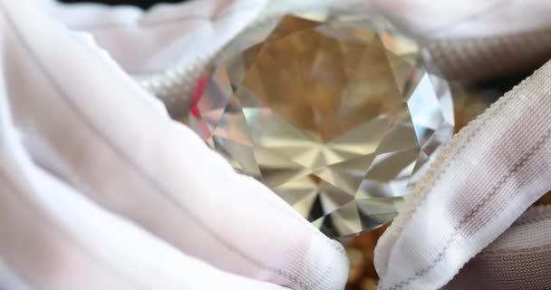 Jeweler Holding Big Diamond His Hands White Gloves Closeup Movie — Stock Video