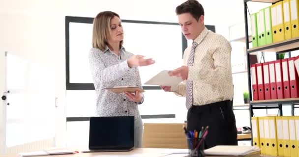 Two Adult Business People Doing Job Interview Office Internship Student — Stockvideo