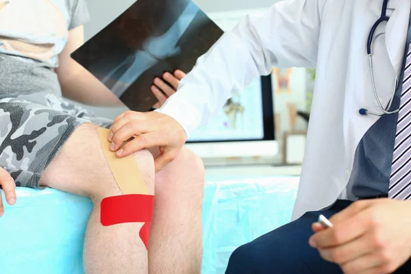 Ray Image Knee Injury Patient Kinesio Tape Knee Orthopedist Appointment — Fotografia de Stock
