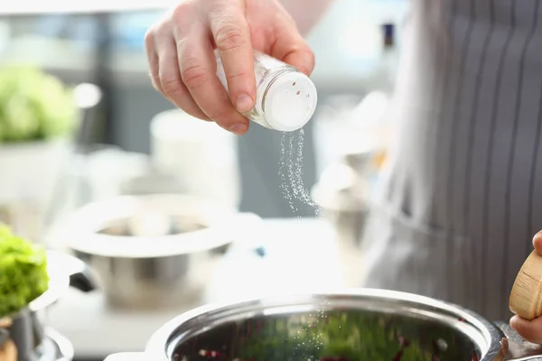 Chef Adds Salt Salt Bowl Dish Chef Prepares Delicious Dish — Foto de Stock