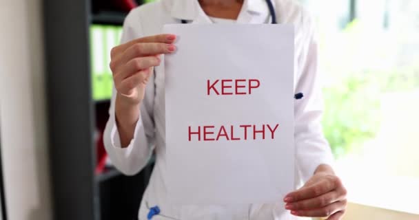 Papier Słowami Zachować Zdrowie Rękach Lekarza Terapeuty Zdrowy Styl Życia — Wideo stockowe