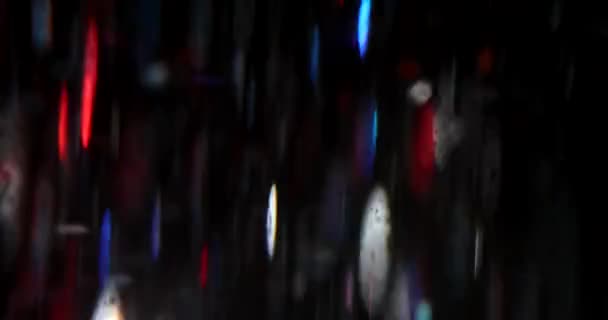 Kolorowe Konfetti Musujące Wirujące Ciemnym Tle Abstrakcyjny Film Slow Motion — Wideo stockowe