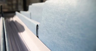Kağıt işleri, dosya belgeleri ve belgeler. Arşiv ve piyasa analizi ve ofis çalışması kavramı