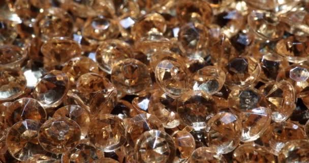 Samling Vackra Lysande Bruna Diamanter Närbild Smycken Syntetiska Kristaller — Stockvideo