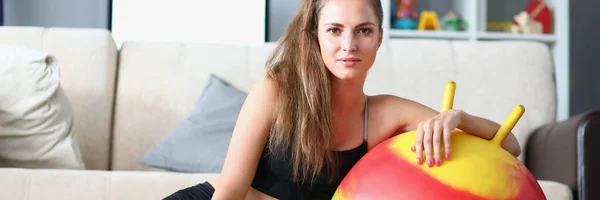 Beautiful Smiling Lady Exercising Home Fitball Resting Dynamic Home Workout —  Fotos de Stock