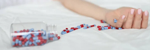 Overdose Pills Drug Addict Background Woman Sleeps Unconscious Eating Pills — Stock Photo, Image