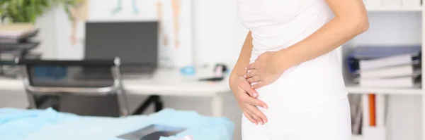 Woman Severe Abdominal Pain Clinic Menstruation Gastritis Abortion Concept — Stock Photo, Image