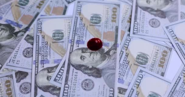 Blod Droppar Amerikanska Dollar Pengar Närbild Pengar Och Brottslighet — Stockvideo