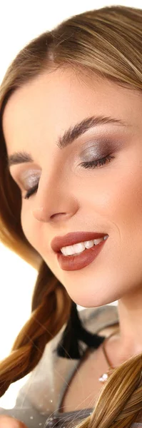 Retrato Mulher Bonita Com Maquiagem Noite Cabelo Com Tranças Conceito — Fotografia de Stock