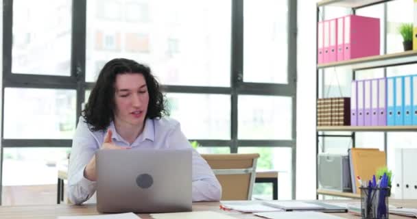 Joven Hombre Mujer Oficina Moderna Dar Cinco Uno Otro Primer — Vídeos de Stock
