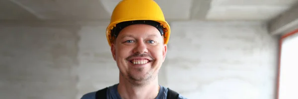 Portrait Smiling Builder Construction Site Sledgehammer Hands Construction Quality Services — Zdjęcie stockowe