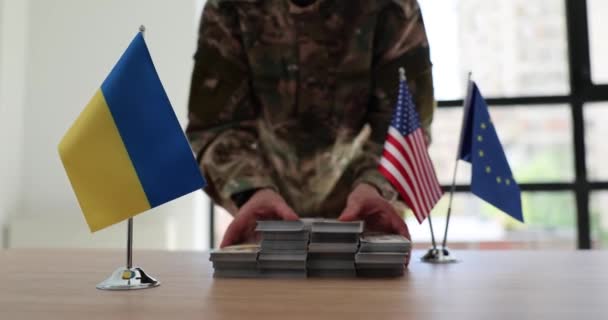 Ordu Euro Birliği Abd Ile Ukrayna Pazarlığında Yüklü Miktarda Para — Stok video