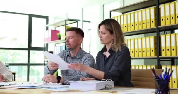 Бізнес Команда Підписує Документ Сертифікує Печатку Крупним Планом Концепція Підписання — стокове відео