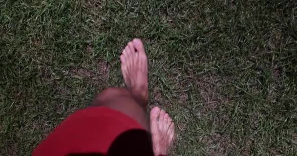 Bare Feet Walk Grass Concept Freedom Happiness Man Walking Barefoot — Stock Video