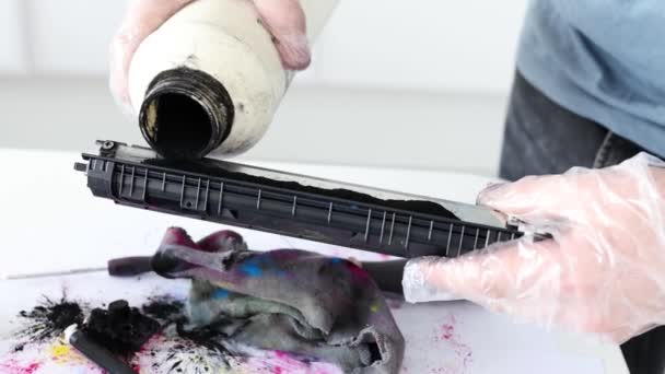 Master Füllen Tinte Druckerpatrone Film Reparatur Und Wartung Von Haushaltsgeräten — Stockvideo
