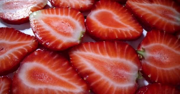 Bright Red Slices Fresh Juicy Strawberries Rotate Circle Closeup Delicious — Stock Video
