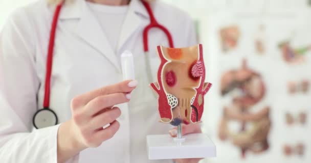 Müshil Ilacıyla Birlikte Tıbbi Fitil Proktolojik Hastalıkların Tedavisi Için Kabızlık — Stok video