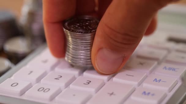 Lipat Koin Dalam Konsep Pelampung Keamanan Uang Dan Deposito Terjamin — Stok Video