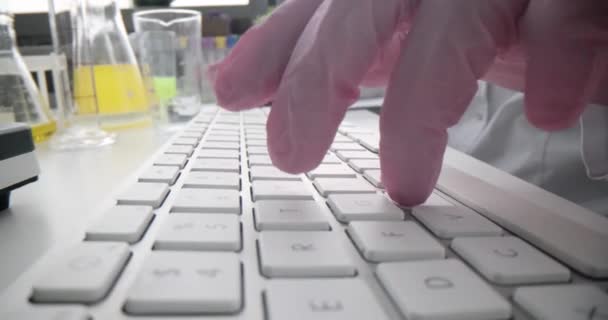 Hands Technologist Laboratory Typing Computer Keyboard Close Technical Analysis Quality — Vídeo de stock
