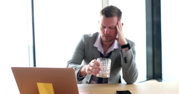 Drunk Businessman Suit Drinking Whiskey Glass Front Laptop Movie Slow — Vídeos de Stock