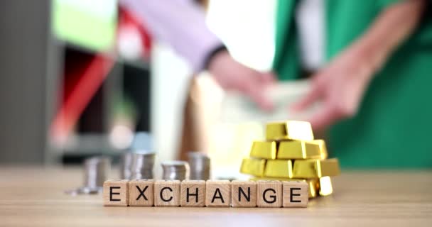 Handshake Background Word Currency Exchange Gold Bars Money Movie Slow — Stock video
