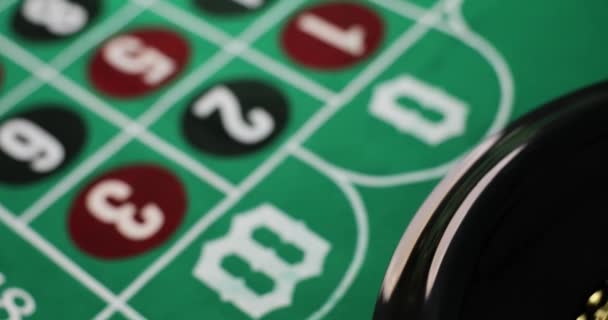 Ρουλέτα Παιχνίδι Για Χρήματα Στο Καζίνο Τροχό Τύχης Στοιχήματα Αριθμούς — Αρχείο Βίντεο