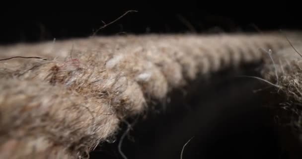 Pamuktan Yapılmış Kalın Ipler Koyu Zemin Yüzeyini Kaplıyor Siyah Arka — Stok video