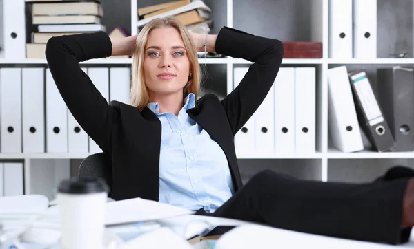Business Woman Resting Office Working Day Throwing Her Feet Table — Stock Photo, Image