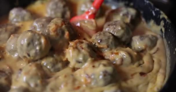 Delicious Homemade Meatballs Creamy Sauce Saucepan Cooking Homemade Food — Vídeo de stock