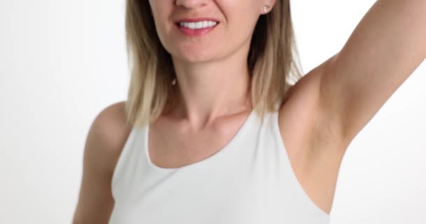 Kobieta Pachy Zdrowej Skóry Kciuk Górę Laserowe Usuwanie Włosów — Wideo stockowe