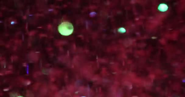 Червоно Рожевий Блиск Фольги Прикраси Вечірок Урочистостей Чорні Фонові Шпалери — стокове відео