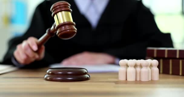 Mahkeme Medeni Hukuk Kalabalık Yargıç Tokmak Mülteci Göçmen Statüsüyle Ilgili — Stok video
