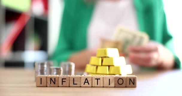 通货膨胀和黄金价格的变化 物价变动或外汇储备耗竭的通货膨胀概念 — 图库视频影像