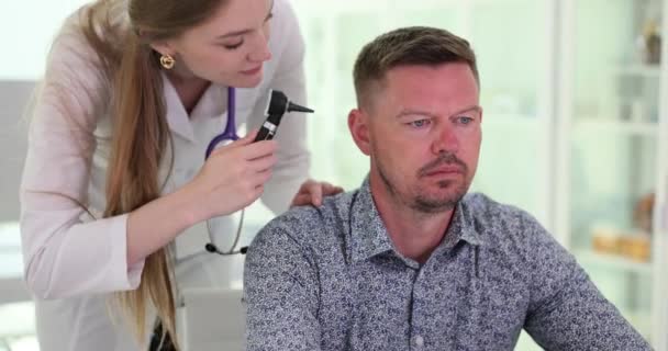 Adult Hearing Testing Otoscopy Clinic Ear Inflammation Treatment — Stock Video