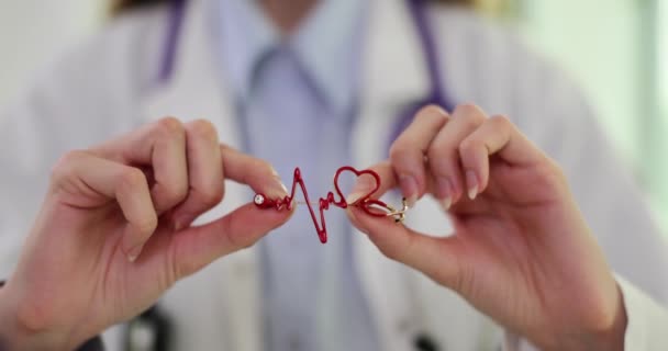 Médico Con Estetoscopio Corazón Pequeño Recomienda Someterse Examen Para Prevención — Vídeos de Stock