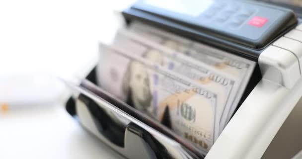Μετρητής Ηλεκτρονικού Χρήματος Μετράει Χαρτονομίσματα Αμερικανικών Δολαρίων Χρηματοοικονομικές Επενδύσεις Και — Αρχείο Βίντεο
