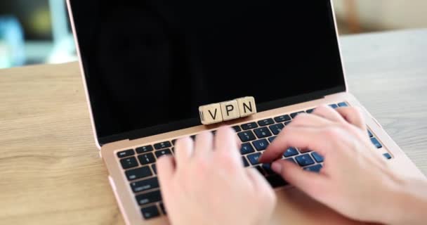 Vpn Сокращение Laptop Typing Person Безопасность Анонимность Интернете — стоковое видео