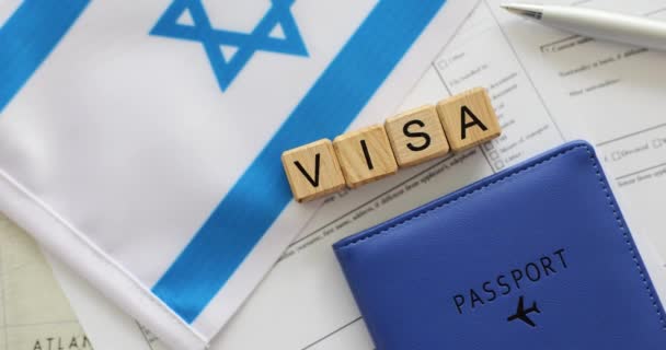 Turist Vizesi Vatandaşlık Için Pasaport Konseptine Sahip Srail Bayrağı Ülkede — Stok video
