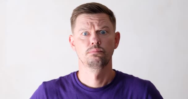 Portrait Surprised Shocked Man Wide Open Eyes Emotions Amazed Man — 비디오