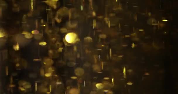 Banda Błyszczących Złotych Iskier Lata Kosmosie Błyszczący Złoty Pył Tło — Wideo stockowe