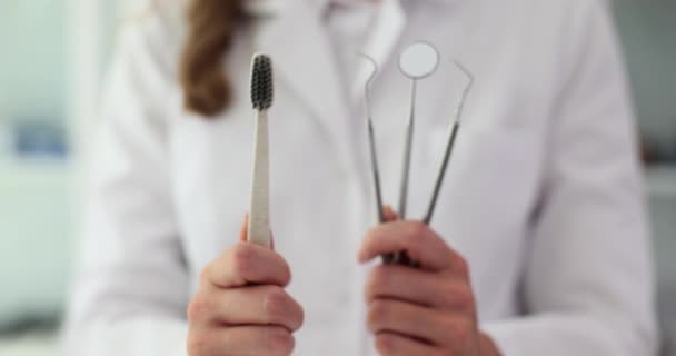 Diş Bakımı Diş Fırçası Için Dişçi Çantası Diş Hizmetleri — Stok video